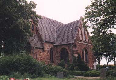 Bild Kirche Russow Mecklenburg 1.jpg