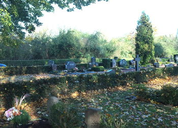 Friedhof-Oekoven 4040.JPG