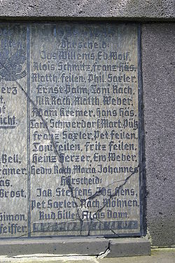 Darscheid + Kriegerdenkmal012.jpg