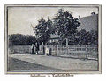 AK Kanterischken Schulhaus aus 3-teiliger Grußkarte Litho um 1910.jpg