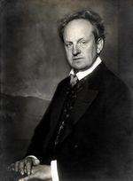 Gerhart Hauptmann, Fotografie von Nicola Perscheid (1914).jpg