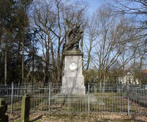 Herford Kriegerdenkmal Friedhof am Eisgraben-1.jpg