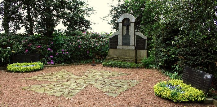 Friedhof-Evinghoven Kriegerdenkmal-0302.JPG