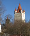 Haag in Oberbayern - Schlossturm mit Wappen und Erkern.jpg