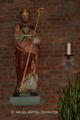 Diestedde-Kirche Nikolaus-Statue.jpg