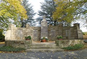 Spenge Kriegerdenkmal Friedhof Huecker-Aschen-1.jpg