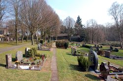 Friedhof-Oberaußem 1223.jpg