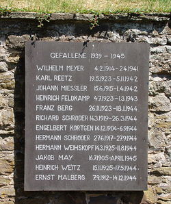 Mülheim(Blankenheim)-Denkmal 1071.jpg